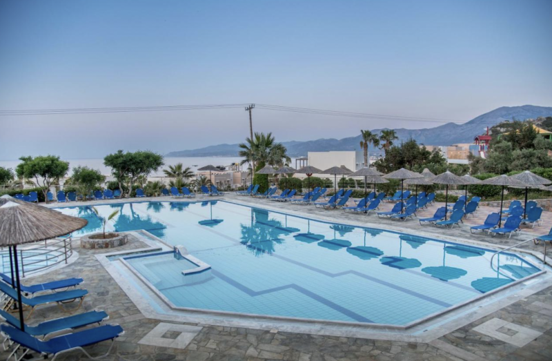 Well-rated 4* hotel in Crete with Full Board for €48/double